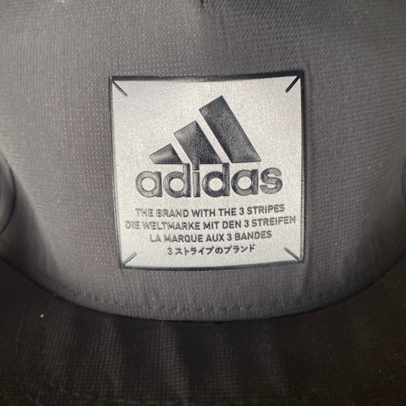 Men’s EUC ADIDAS: Aero Ready Gray Baseball Cap with adjustable fit - Picture 8 of 8